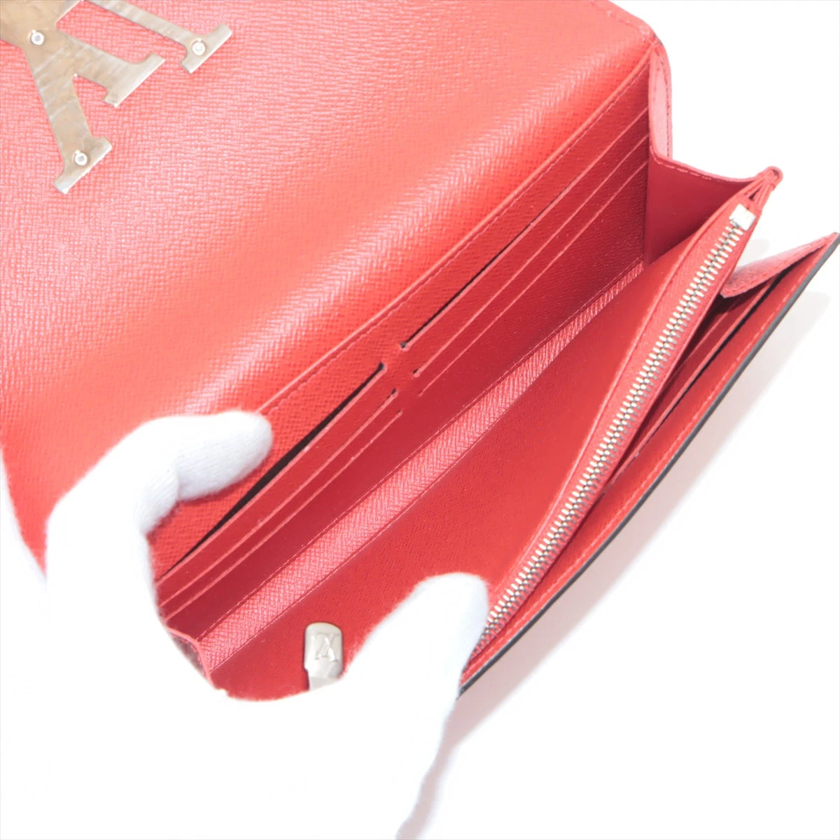 ルイヴィトン　長財布　エポ　ポルトフォイユルイーズ　レッド ヴィトン エピ ポルトフォイユルイーズ 型番 レッド 財布 M60962