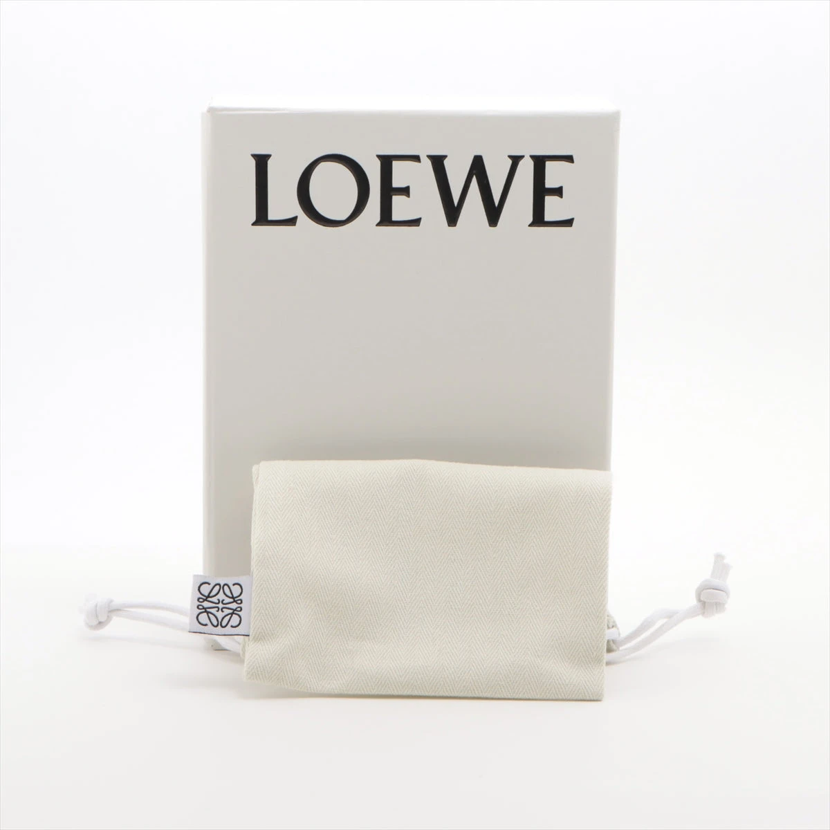 ❥*i様 LOEWE ロエベ アナグラム ベルト レザー グレー グレー（灰色）系 LOEWE(ロエベ) ベルト(メンズ) - 海外通販のBUYMA