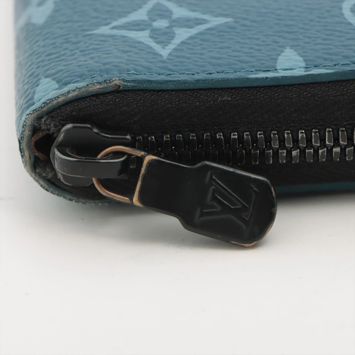 ヴィトン モノグラム ジッピーウォレットヴェルティカル M82799 ブルー