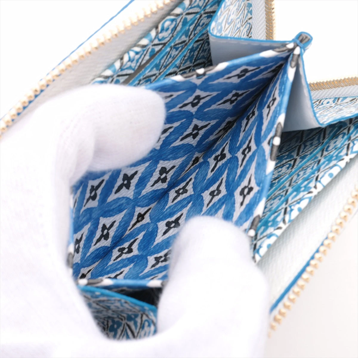 ヴィトン バイ ザ プール モノグラム ジャイアント ジッピーコインパース M82417 ブルー×ホワイト コインケース RFID反応有  A3039549｜中古ブランド品・ブランド古着通販｜ALLU（アリュー）