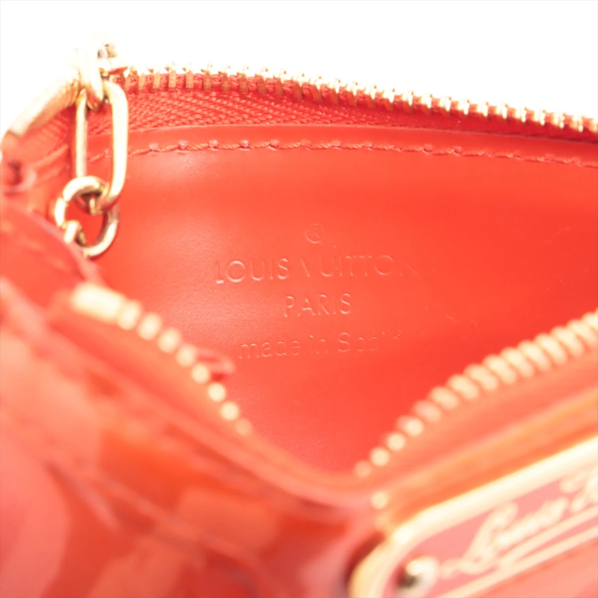 LOUIS VUITTON　ルイ・ヴィトン　ヴェルニポシェット　ポーチ赤 ルイヴィトンLouis Vuitton ヴェルニコスメポーチ 赤 (K-102647
