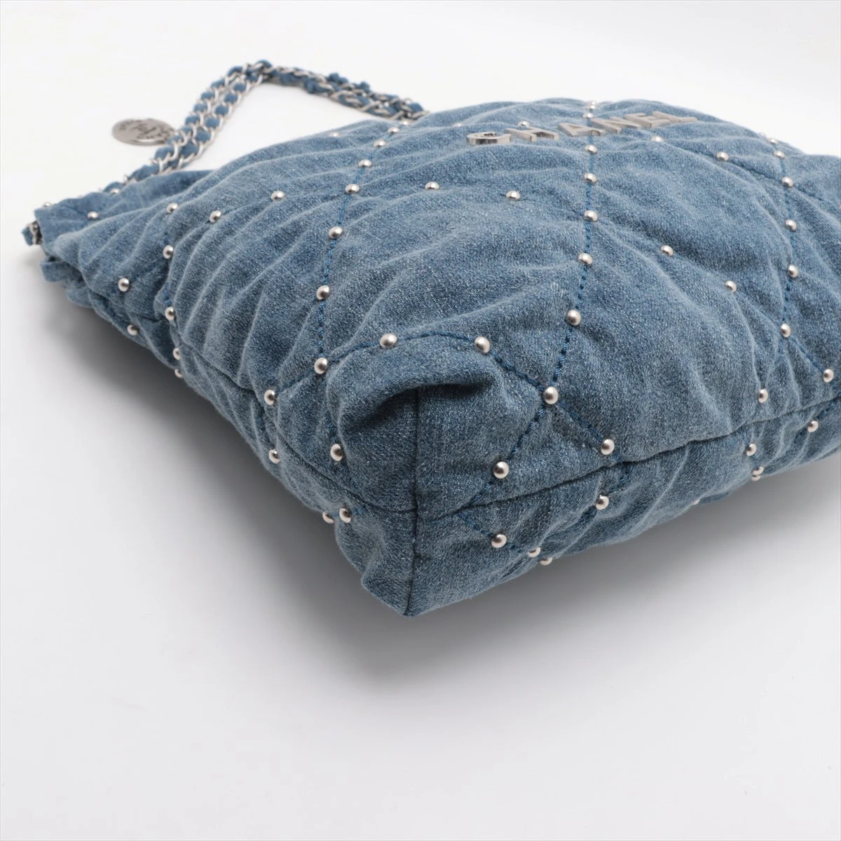 シャネル シャネル22 ハンドバッグ ランダムシリアル チェーン