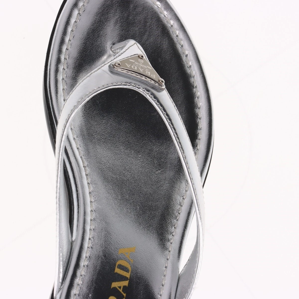 新品 定価1.6万円 BALR. サンダル 42 グレー メタルロゴ 新品 定価1.6万円 BALR. サンダル 42 グレー メタルロゴ
