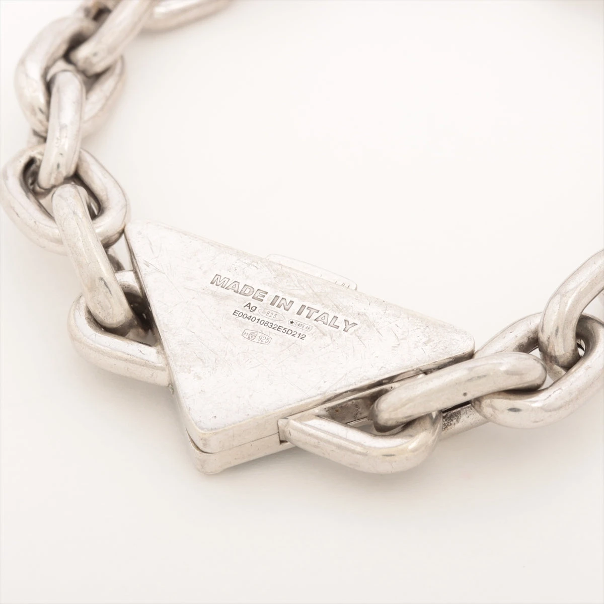 【新品未使用】 PRADA 925シルバー チェーンブレスレット トライアングル 楽天市場】プラダ PRADA ブレスレット トライアングルロゴ