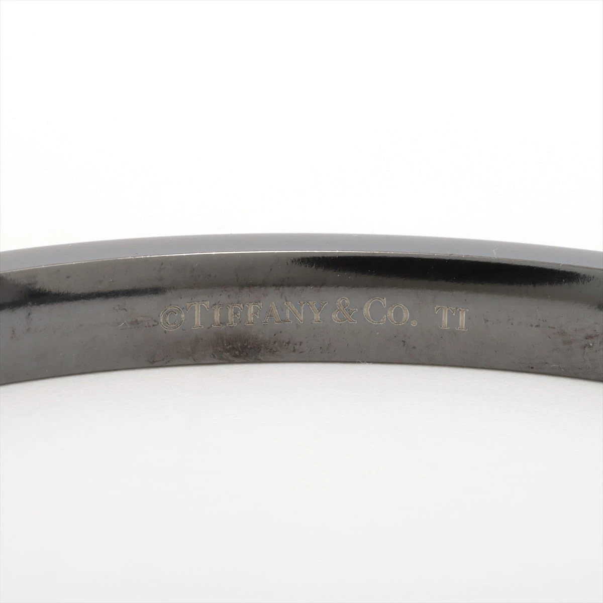 【ゆう様】ティファニー 1837 ナロー バングル チタン ブラック ゆう様】ティファニー 1837 ナロー バングル チタン ブラック
