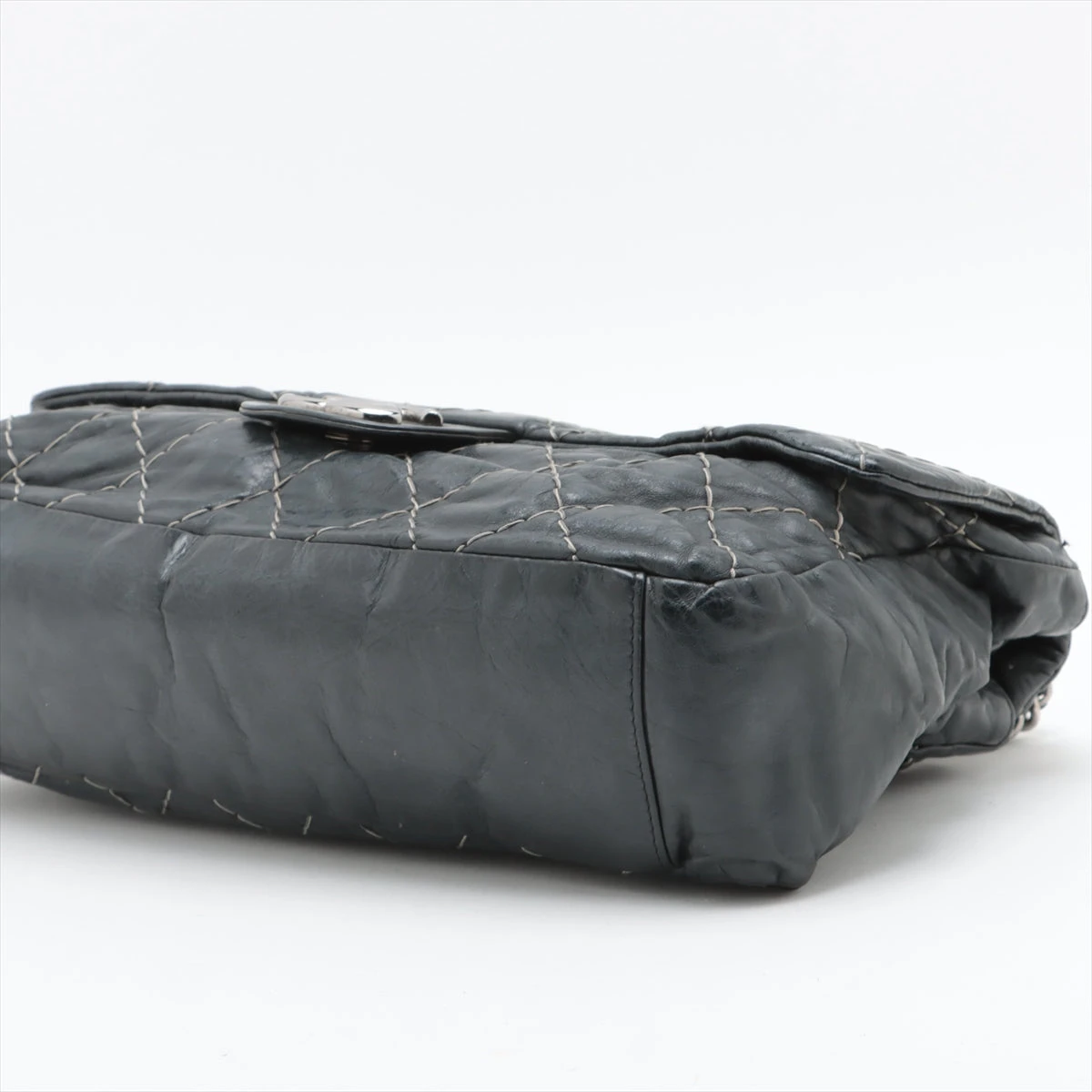 シャネル ワイルドステッチ レザー シングルフラップ ダブルチェーン