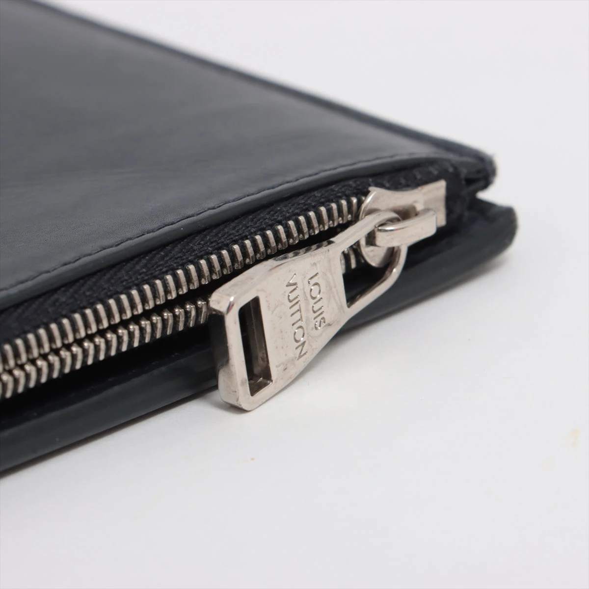 ヴィトン Vライン Eジップロング M61251 ネイビー×ブラック 財布  