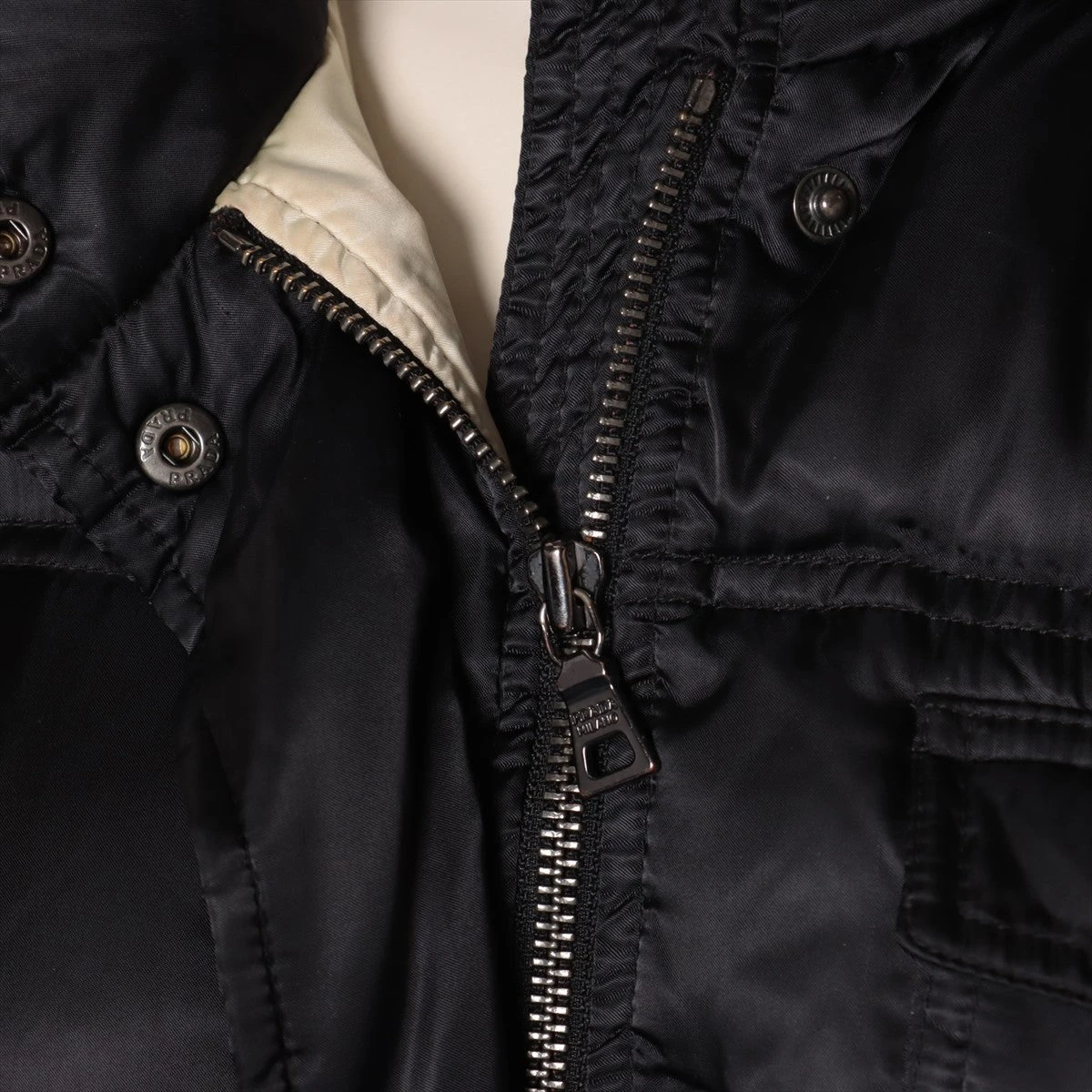 R♡／セラ プラダスポーツ トライアングルロゴ 13AW ナイロン ダウン