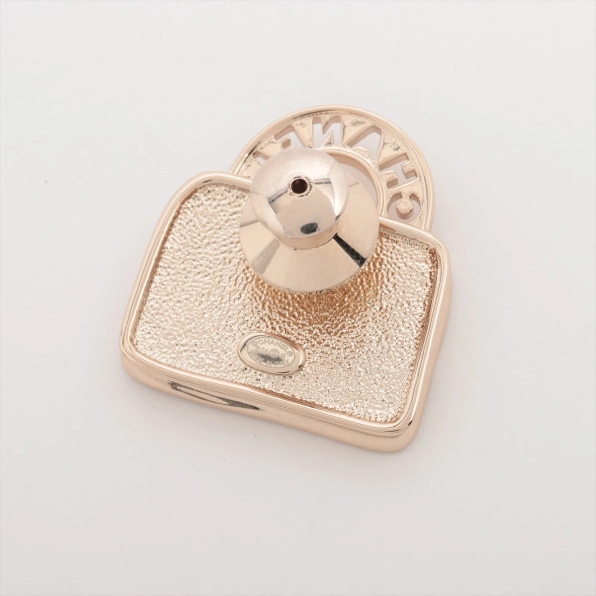 17時までの限定価額♡シャネル　マトラッセ　ブローチ 楽天市場】シャネル マトラッセ（ブローチ｜レディース