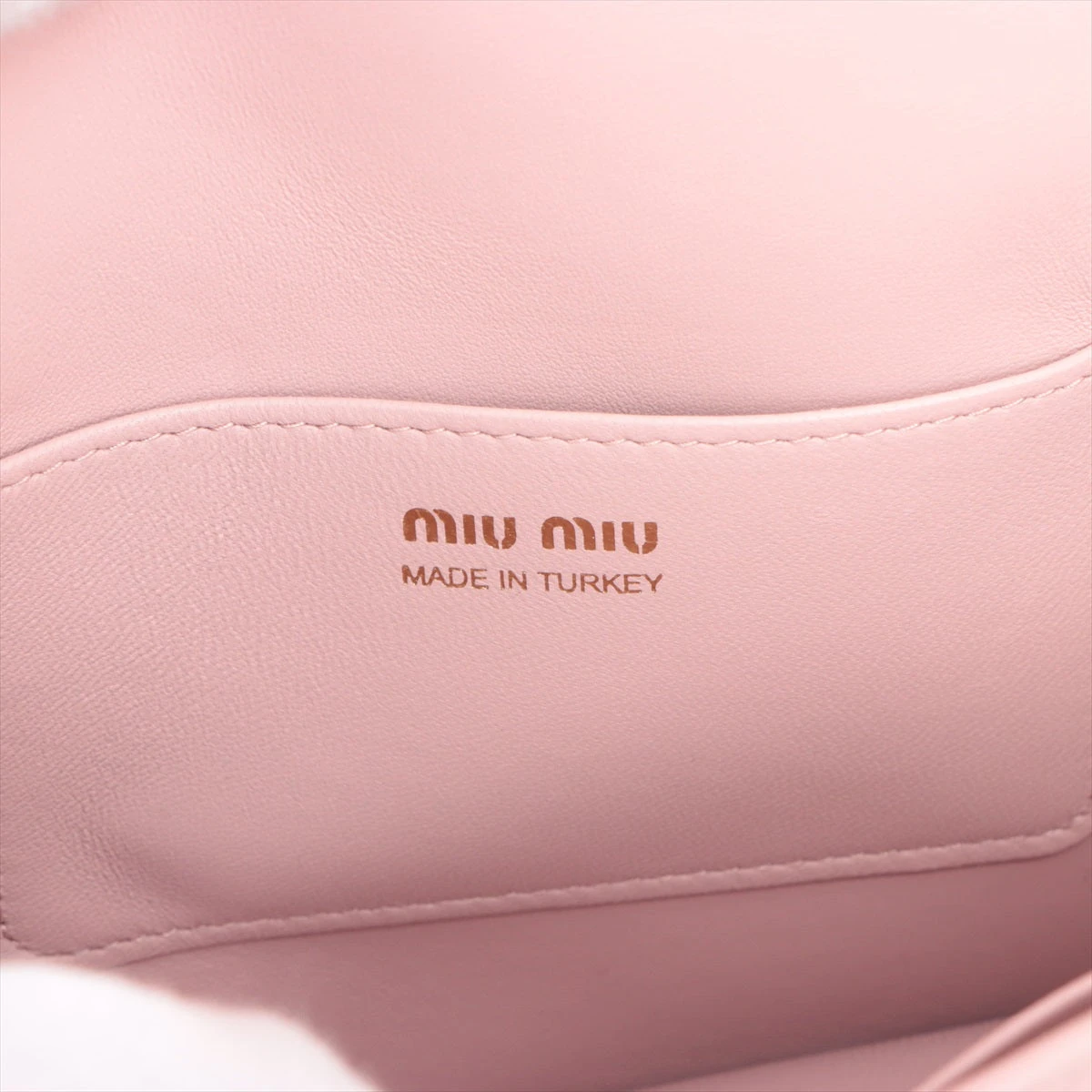 ミュウミュウ マテラッセ レザー チェーンショルダーバッグ ピンク