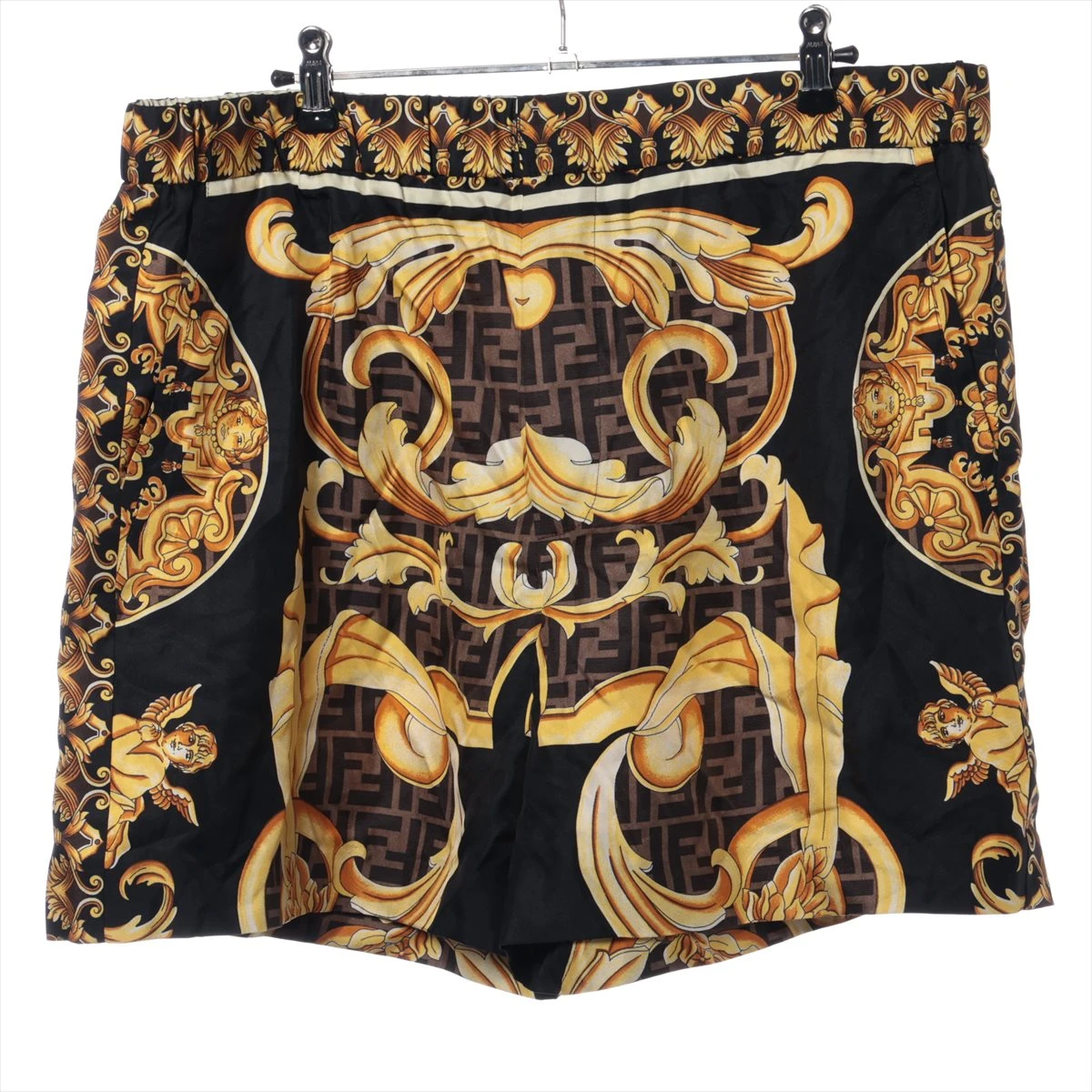 ✨美品希少✨ フェンディ ショートパンツ ズッカ柄 レザーパッチ ゴールドボタン FENDI(フェンディ) ズッカ柄 シルク ショートパンツ 12CPF-21