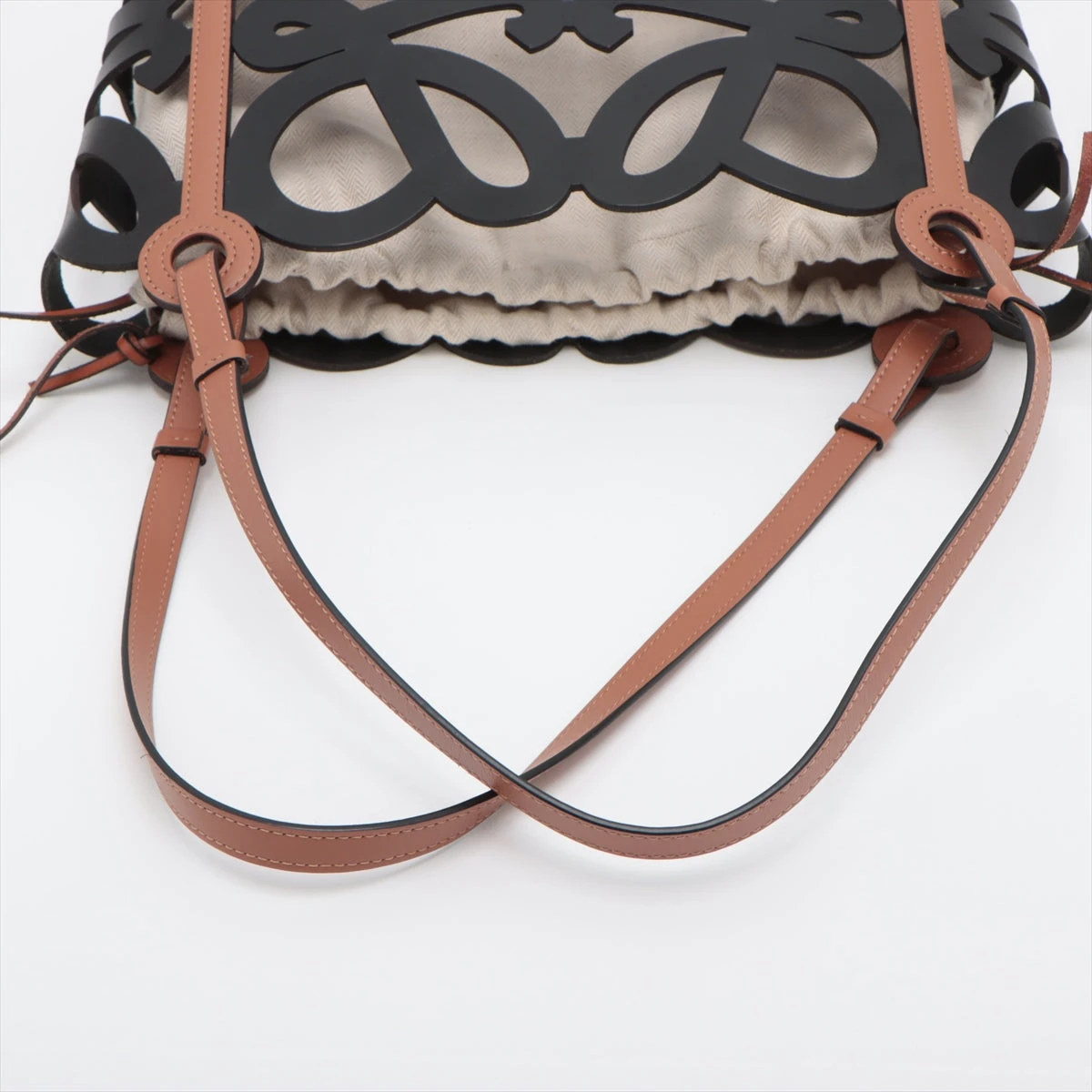 【希少 新品】LOEWE アナグラムカットアウト トートバッグ 楽天市場】ロエベ LOEWE アナグラム・カットアウト トート