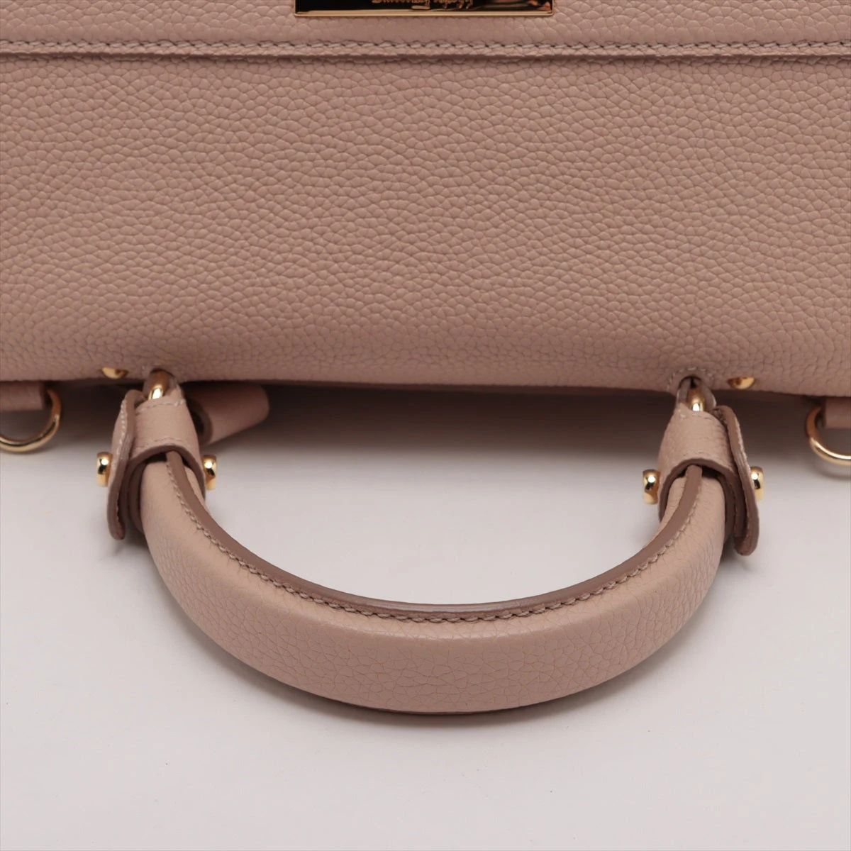【美品】フェラガモ　2way ハンドバッグ フィアンマ ピンクベージュ フェラガモ ソフィア レザー 2WAYハンドバッグ ピンクベージュ