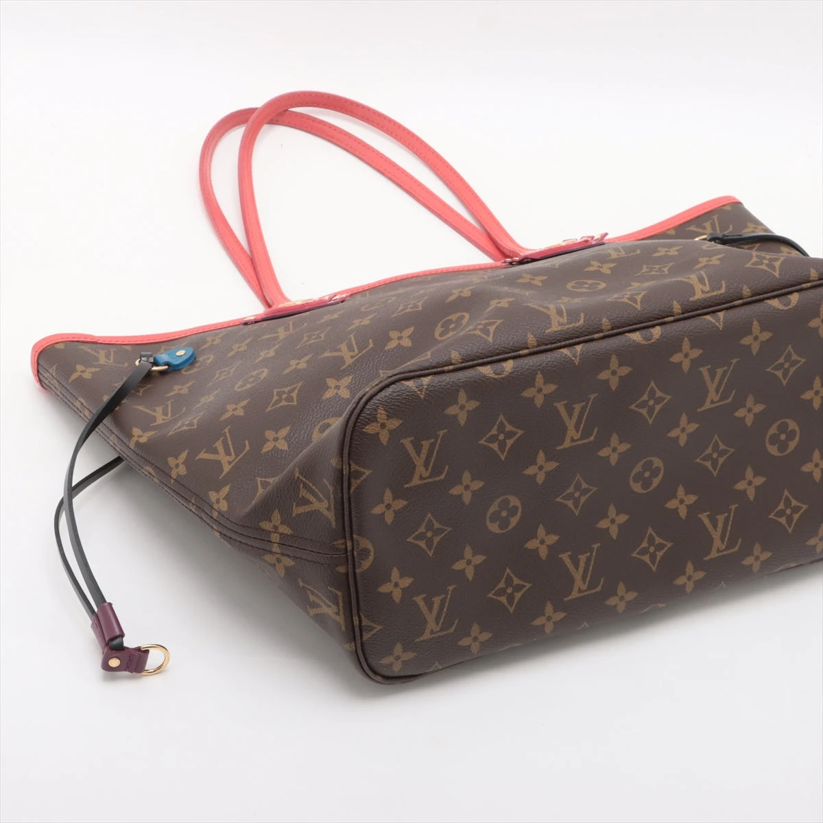 ヴィトン モノグラムトーテム ネヴァーフルMM M41663 A3039545｜中古