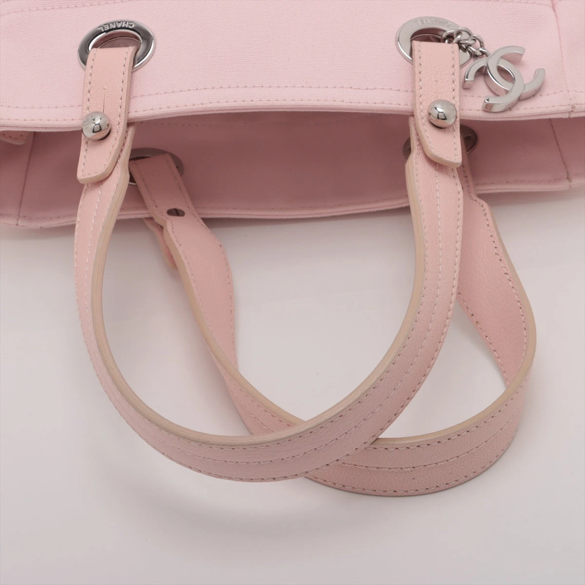 CHANEL トートバッグ パリビアリッツPM ココチャーム キャンバス ピンク CHANEL トートバッグ パリビアリッツPM ココチャーム キャンバス