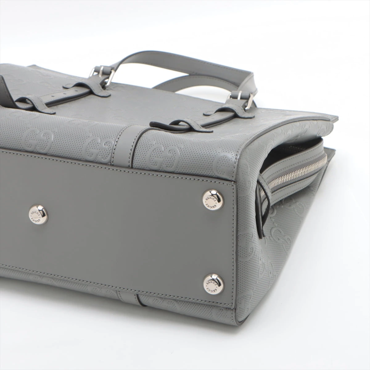 グッチ GGエンボス レザー トートバッグ グレー 625774 A3053892