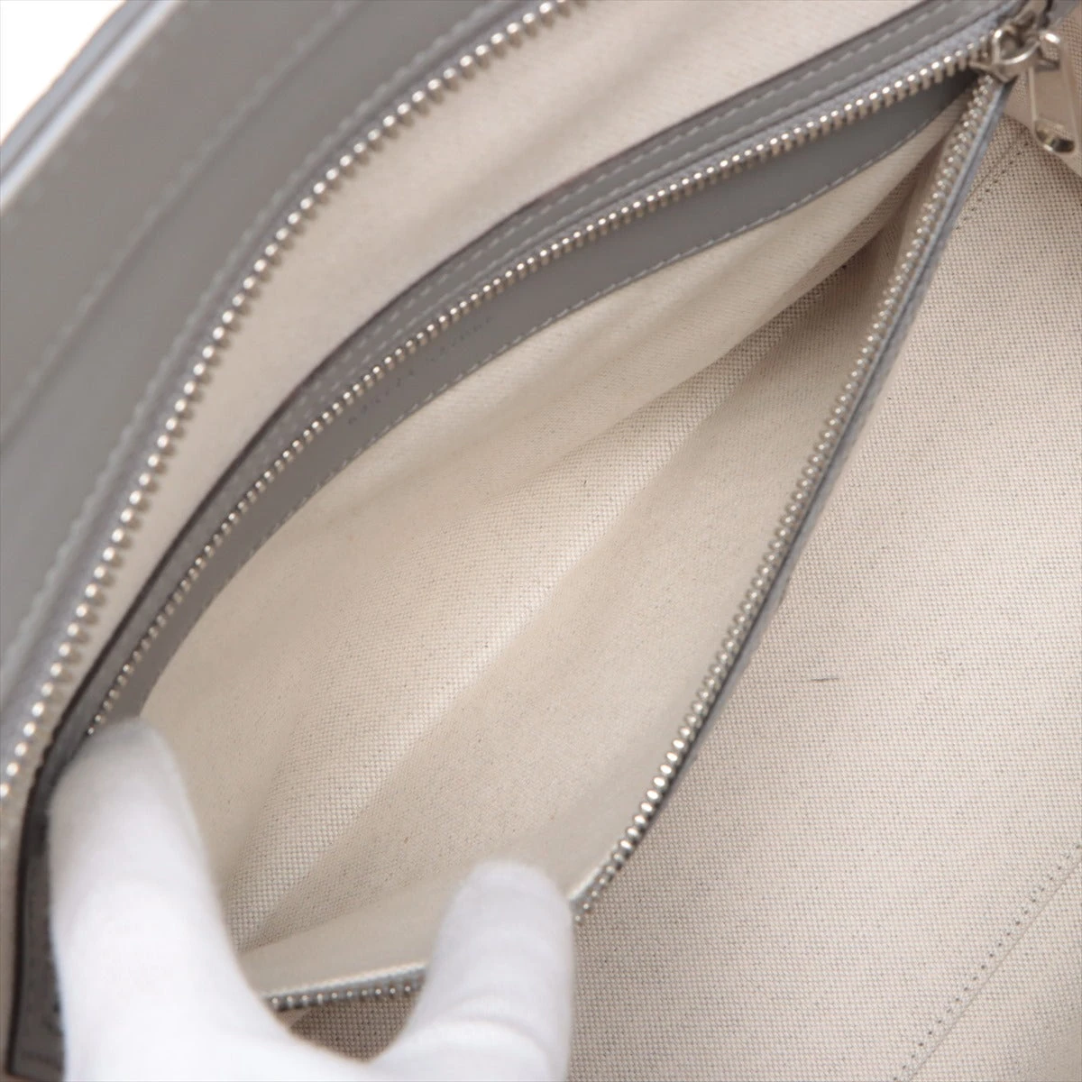 グッチ GGエンボス レザー トートバッグ グレー 625774 A3053892｜中古