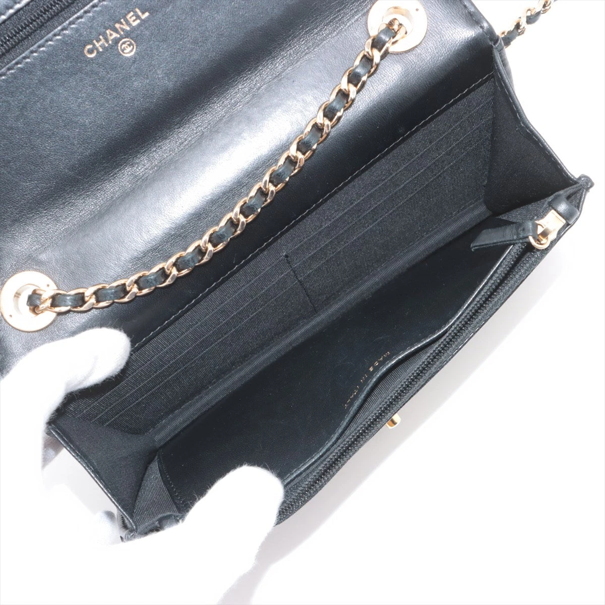 シャネル トレンディCC ラムスキン チェーンウォレット ブラック
