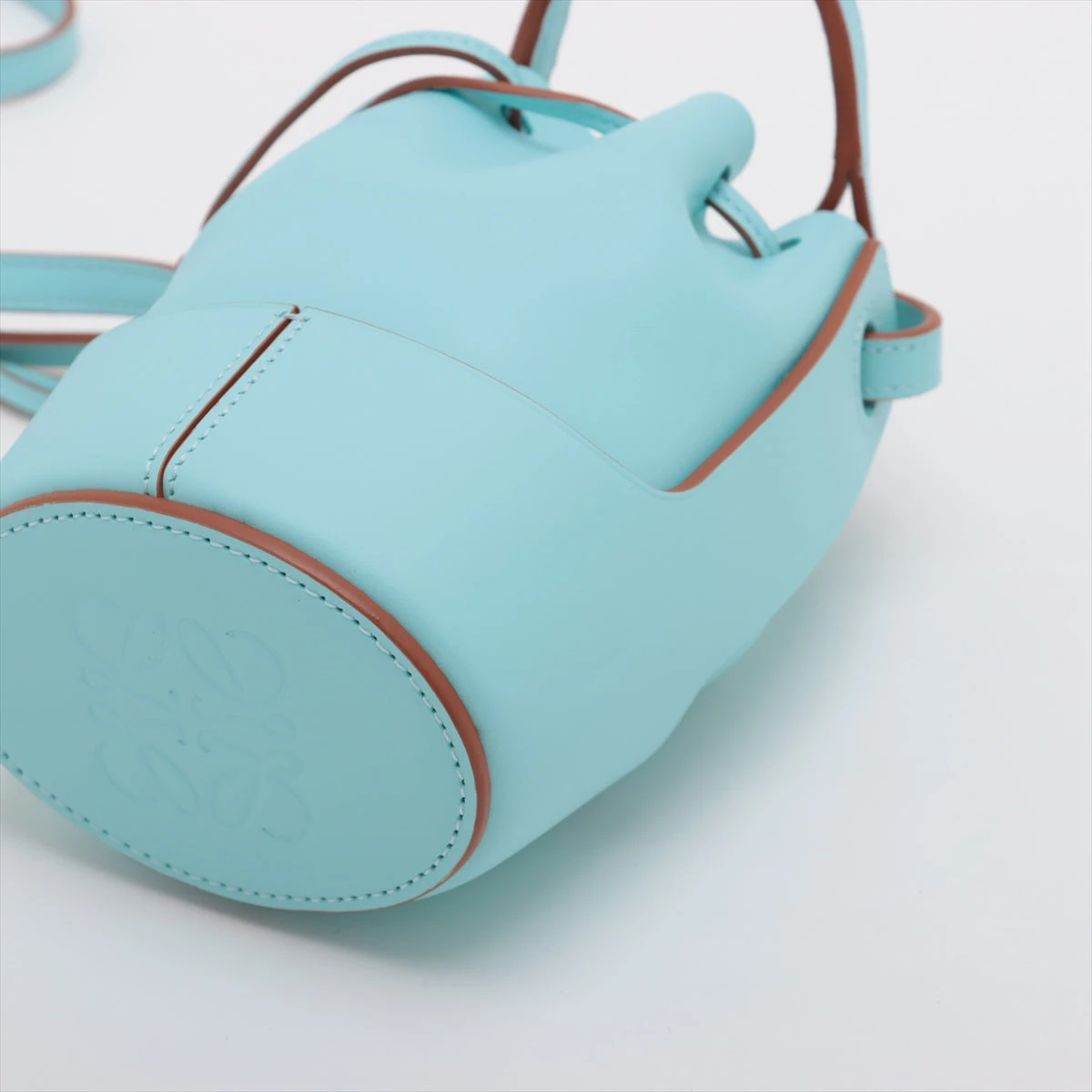 LOEWE(ロエベ) ショルダーバッグ バルーンバッグ ナノ ライトブルー 2WAY レザー ロエベ バルーンバッグ ナノ レザー 2WAYショルダーバッグ ライト