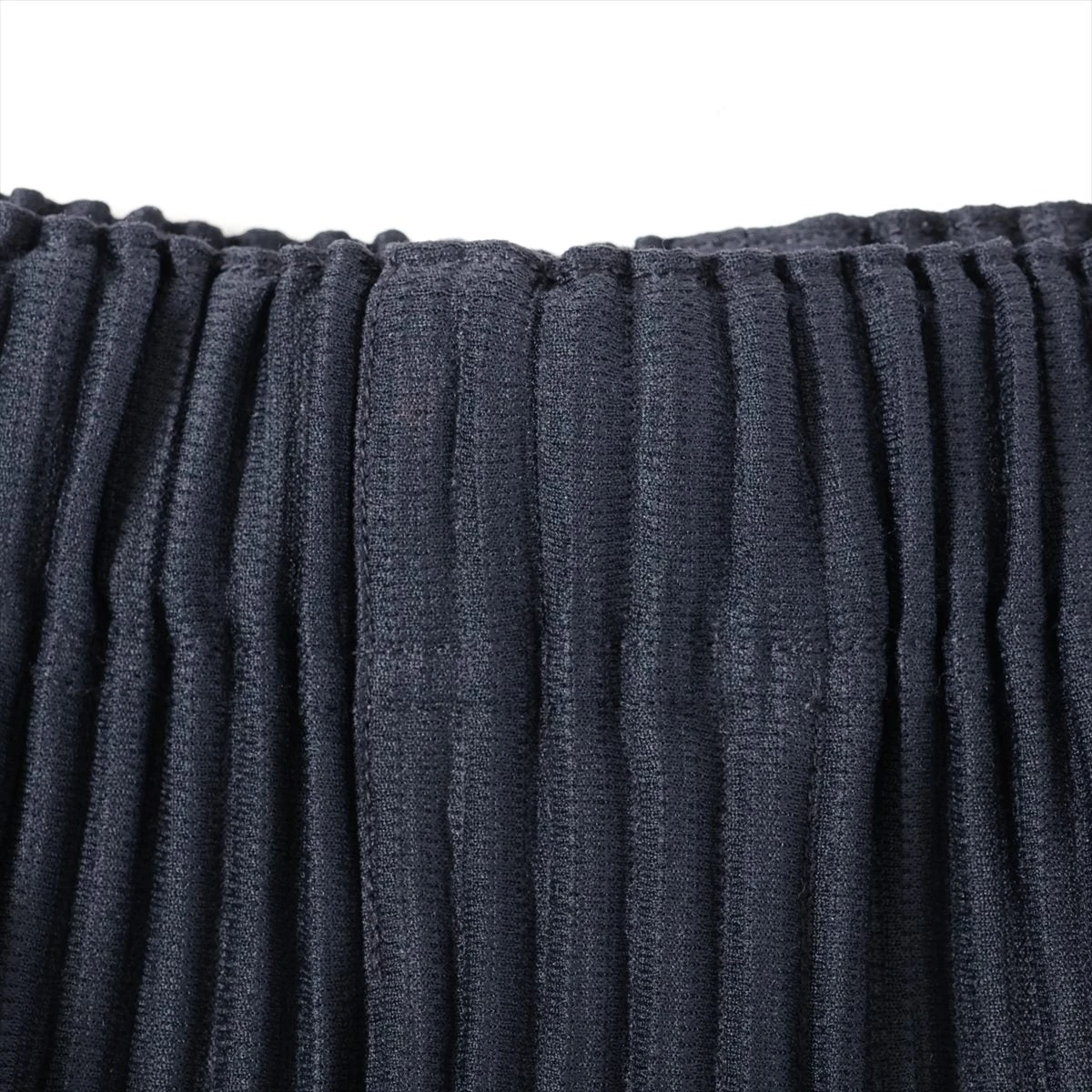 オムプリッセ イッセイミヤケ　定番テーパードパンツ　サイズ2 中古・古着通販】HOMME PLISSE ISSEY MIYAKE (オムプリッセ