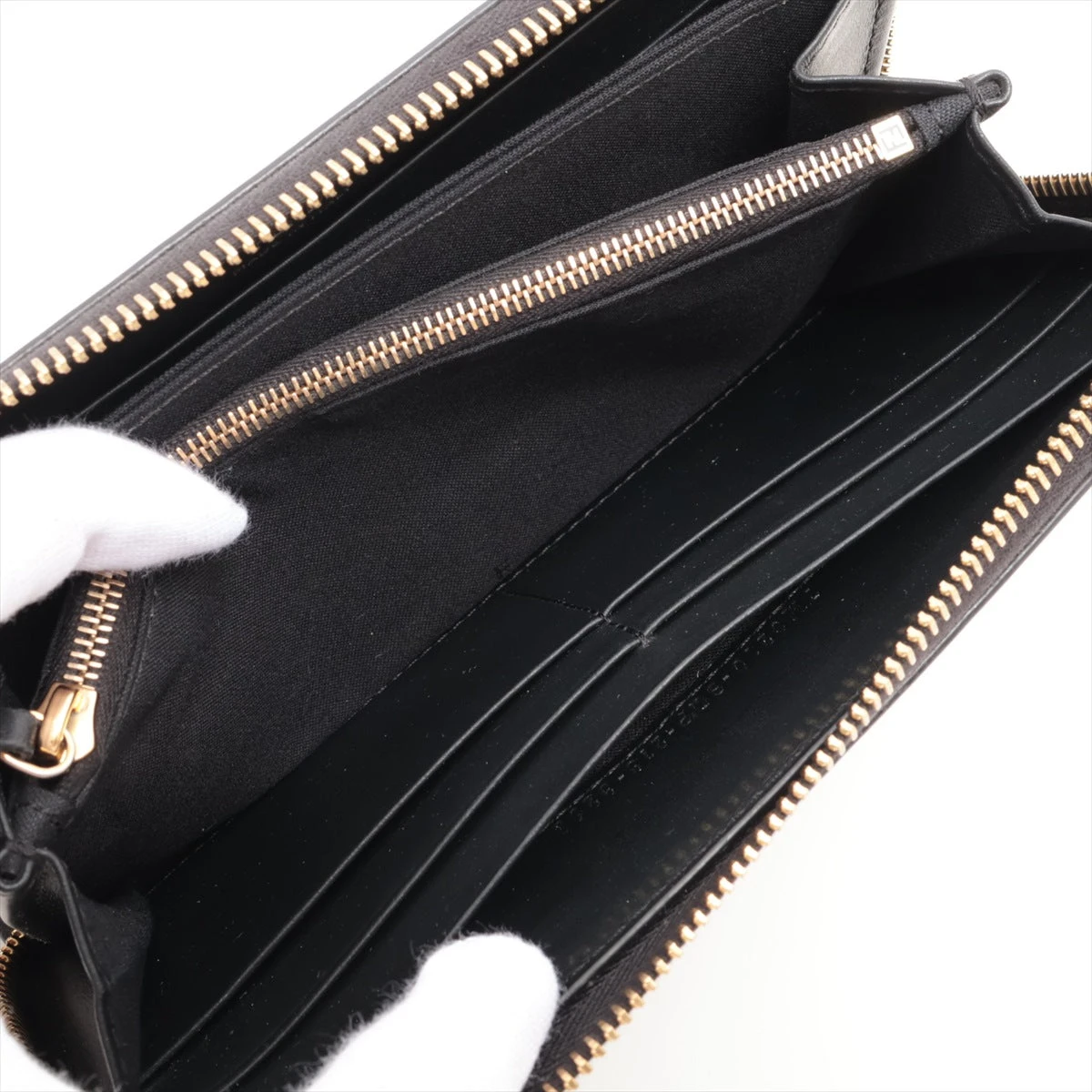 限定価格✴︎ラグジュアリーな極上のファー★エンバ　フォックスファーロングジレ 楽天市場】フェンディ FENDI 財布 長財布 ファスナー
