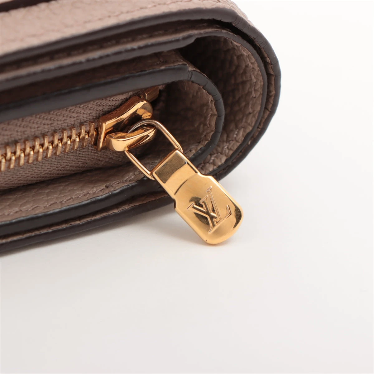 ✨ほぼ未使用　新型✨　ルイヴィトン　アンプラント　クレア　バイカラー　ベージュ LOUIS VUITTON】ルイヴィトン『バイカラー モノグラム アン