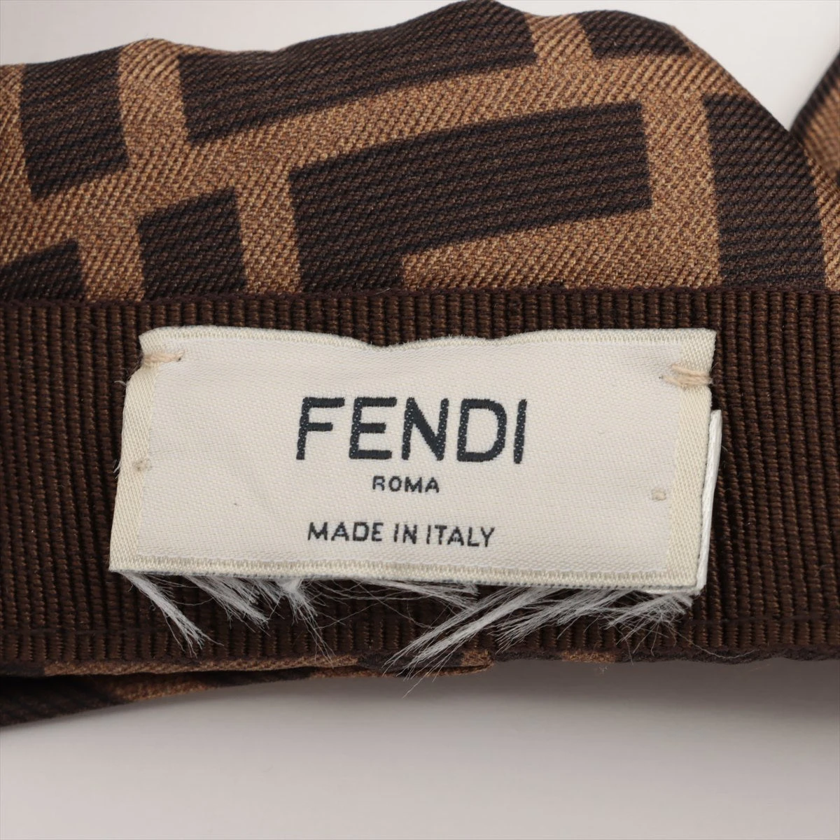 ✨良品✨FENDI サングラス アイウェア ズッカ柄 FS5060J ブラウン ✨良品✨FENDI サングラス アイウェア ズッカ柄 FS5060J