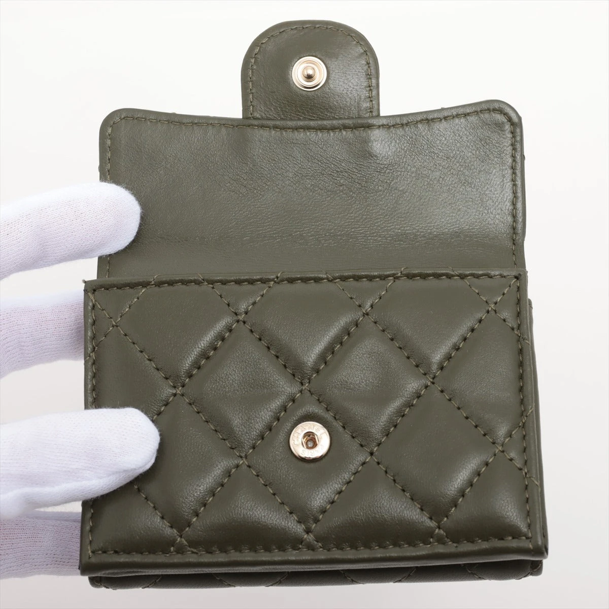 CHANEL シャネル 三つ折り財布 ラムスキン マトラッセ グリーン