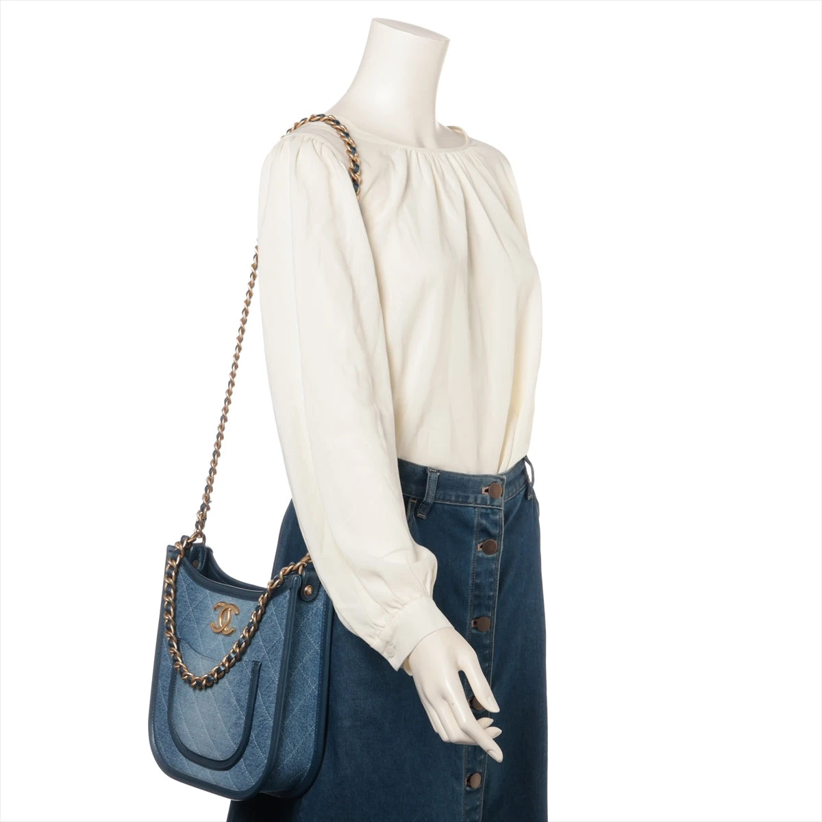 シャネル マトラッセ デニム チェーンショルダーバッグ ホーボーバッグ