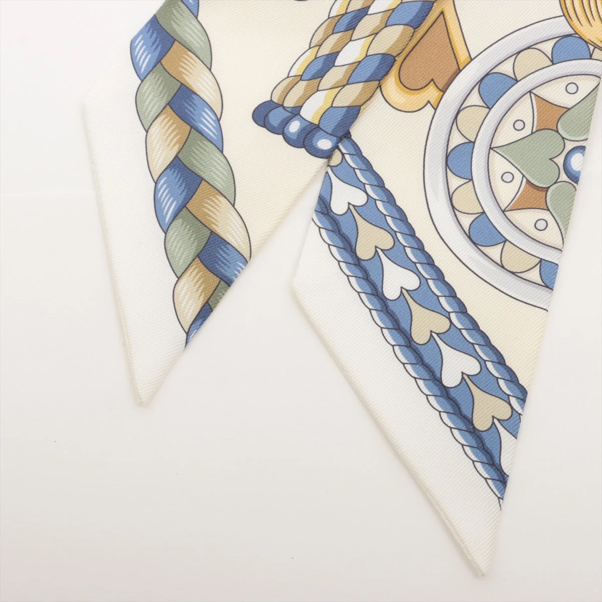 エルメス ツイリー HARNAIS DE COEUR アルネドゥクール スカーフ