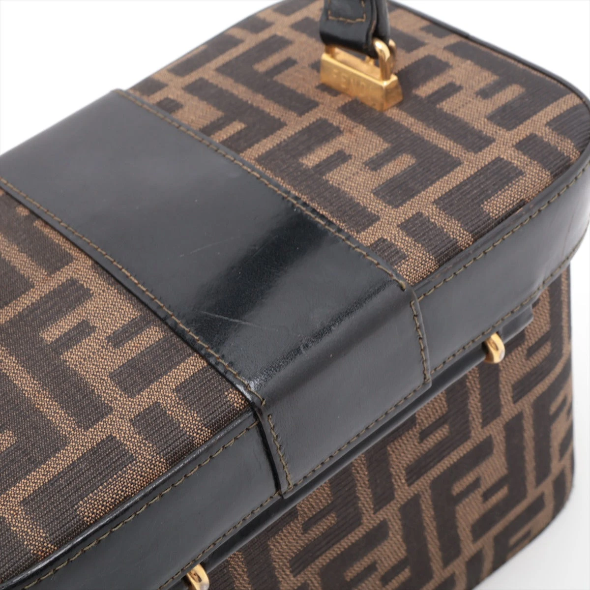 フェンディ ズッカ レザー キャンバス 2way バニティバッグ G金具 FENDI 極 美品 箱 袋付き フェンディ ズッカ 柄 ロゴ レザー 本
