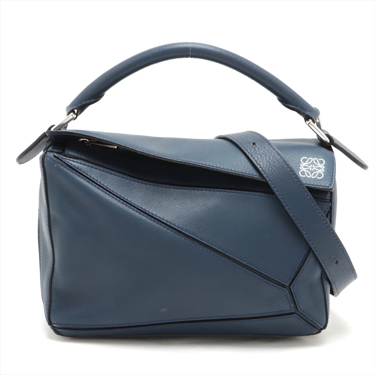 ♪ ロエベネイビー レザー メッセンジャーバッグ ♪ ロエベネイビー レザー メッセンジャーバッグ ♪ ロエベネイビー