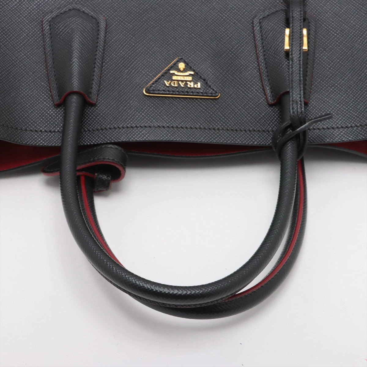 プラダ サフィアーノキュイール レザー 2WAYトートバッグ ブラック