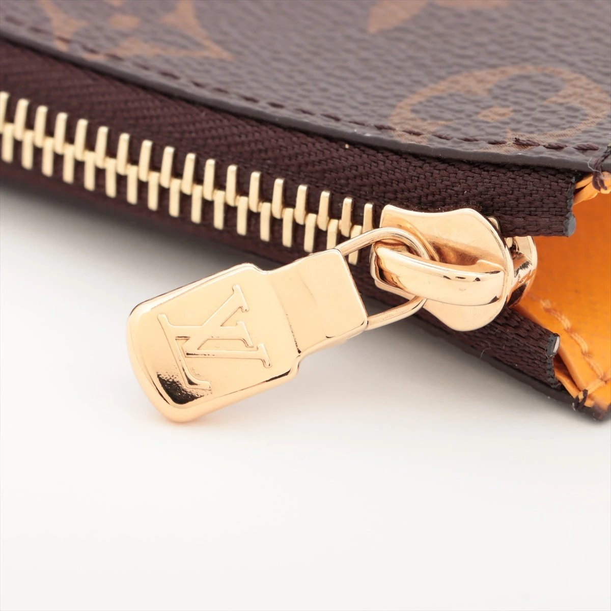 ヴィトン モノグラム ポルトフォイユノアコンパクト 型番 ヴィトン モノグラム ポルトフォイユノアコンパクト 型番