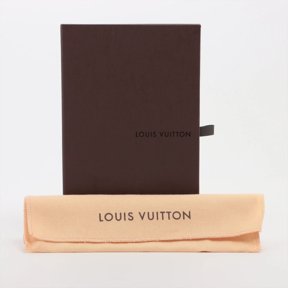 ヴィトン タイガ ジッピーウォレットヴェルティカル M32601 グラシエ