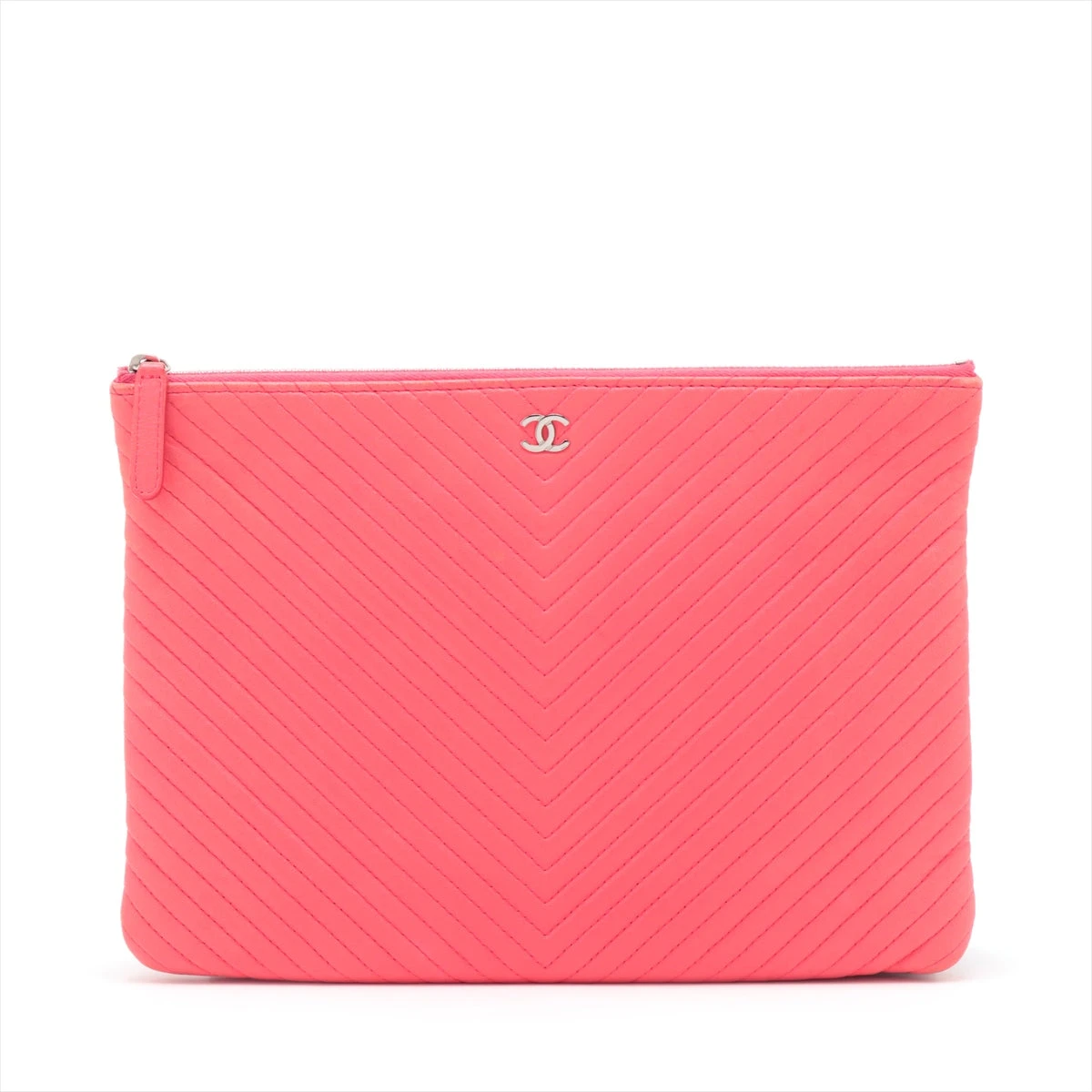 CHANEL ラムスキン Vステッチ クラッチバッグ【ランク:AB】 シャネル Vステッチ ラムスキン クラッチバッグ レッド シルバー