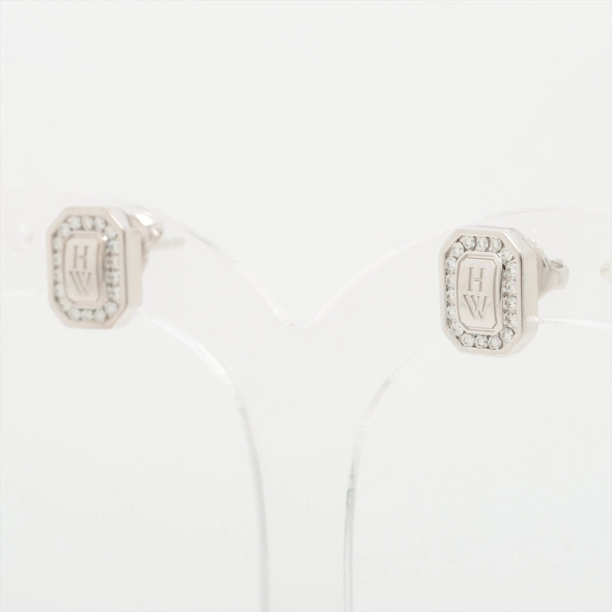 【新品未使用】ハリーウィンストン HWロゴ　ピアス ハリーウィンストン(HARRY WINSTON)HWロゴ ピアス