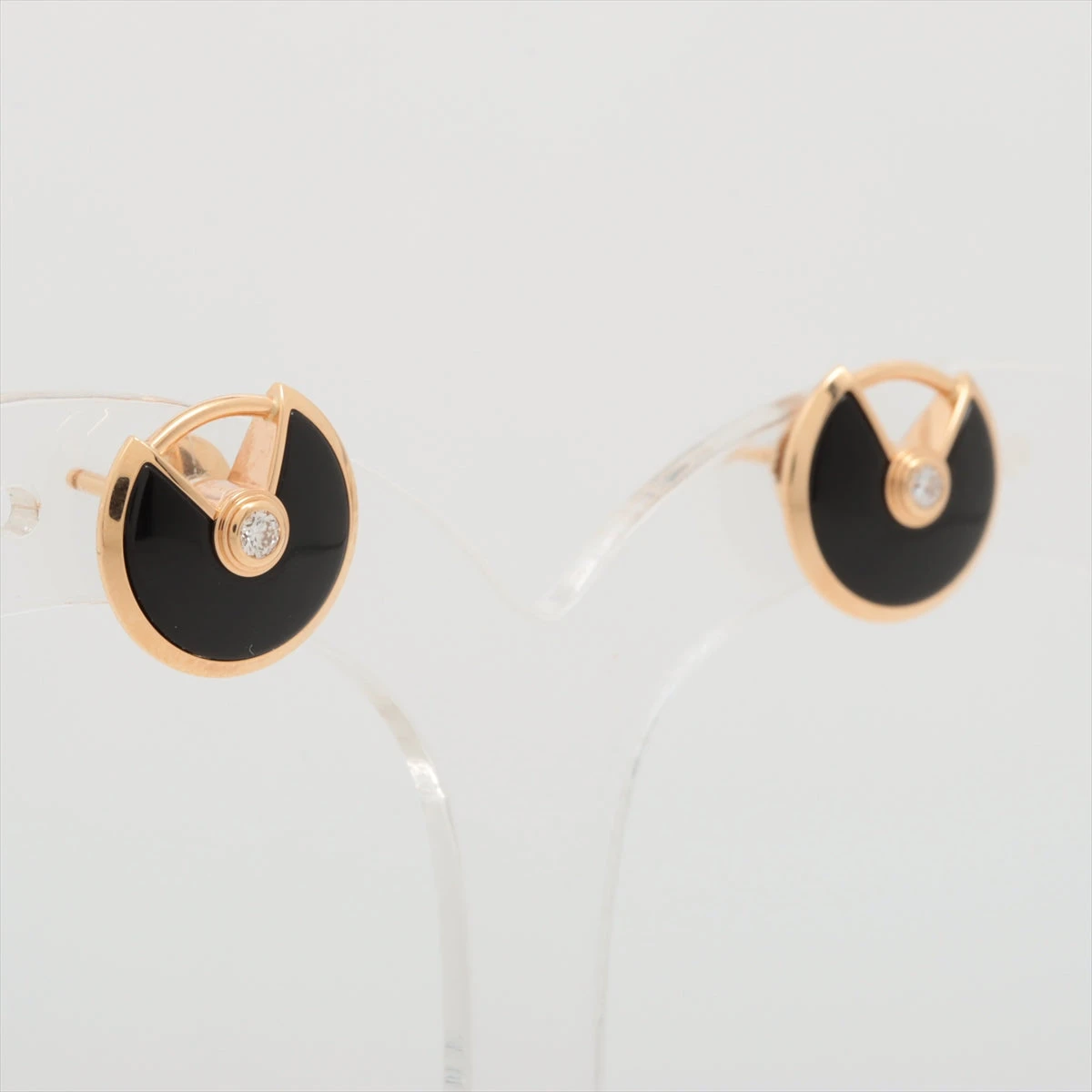 カルティエピアス カルティエ アミュレットドゥカルティエ オニキス ダイヤ ピアス 750