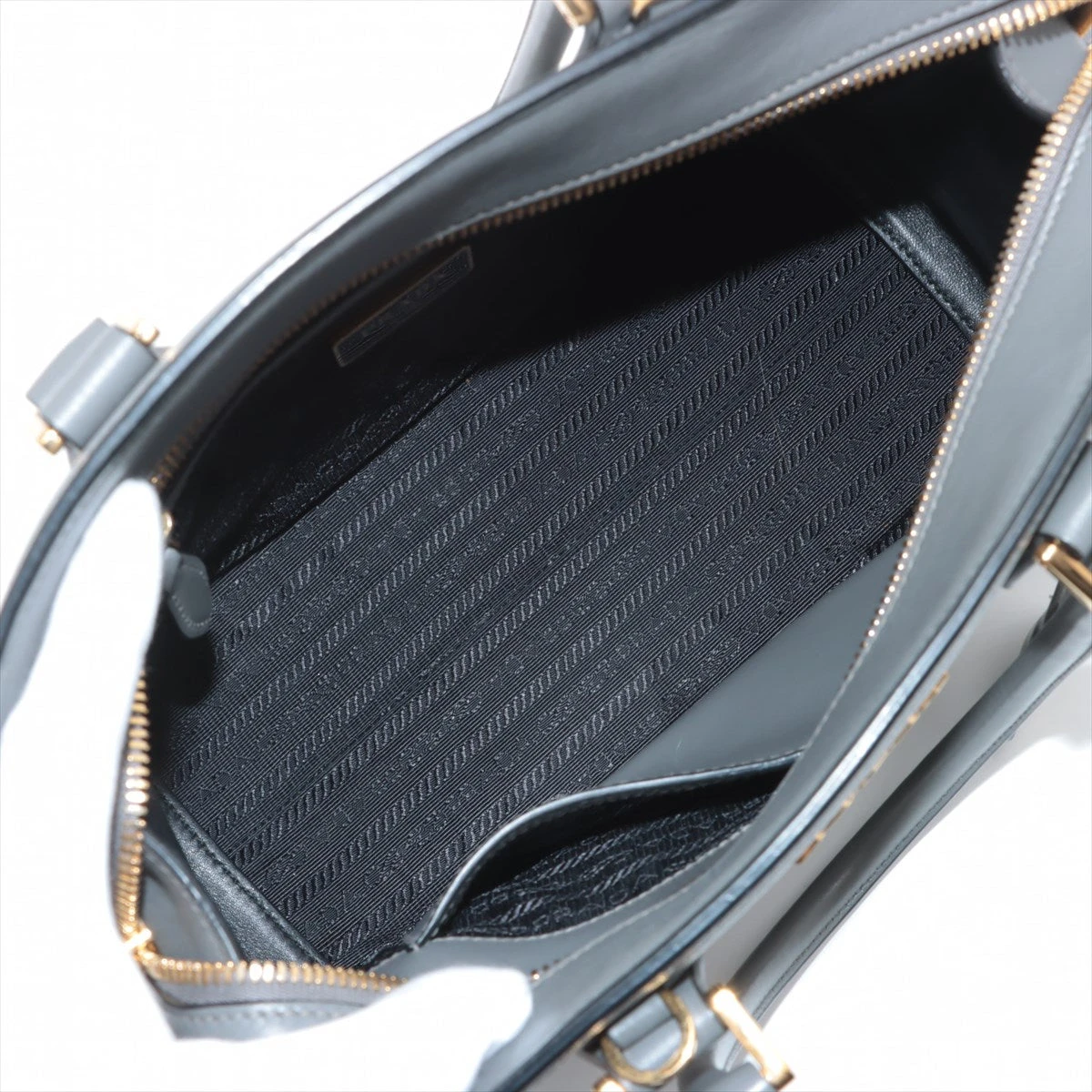 プラダ サフィアーノ 2WAYハンドバッグ グレー A3077694｜中古ブランド