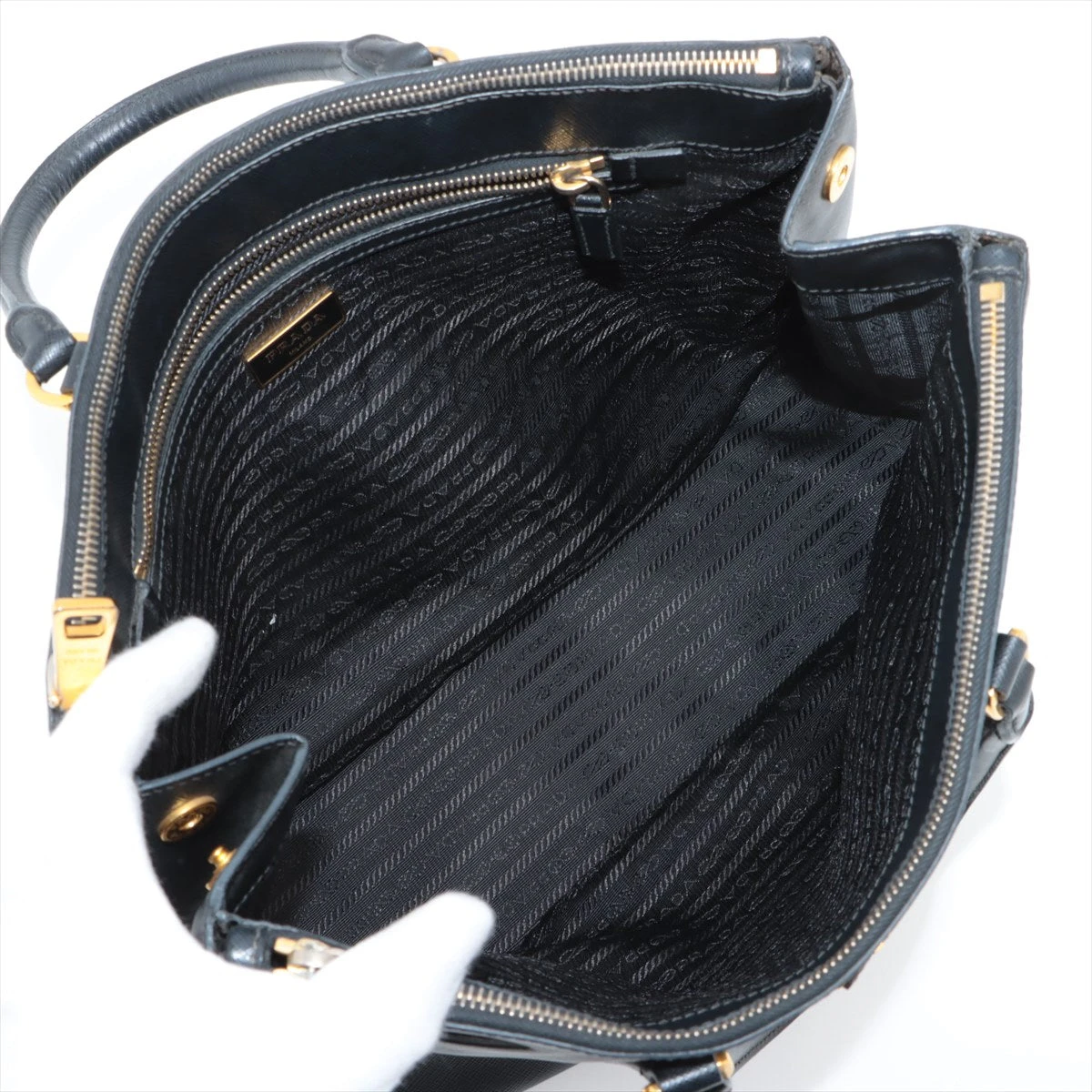 プラダ サフィアーノラクス レザー ハンドバッグ ブラック BN1786