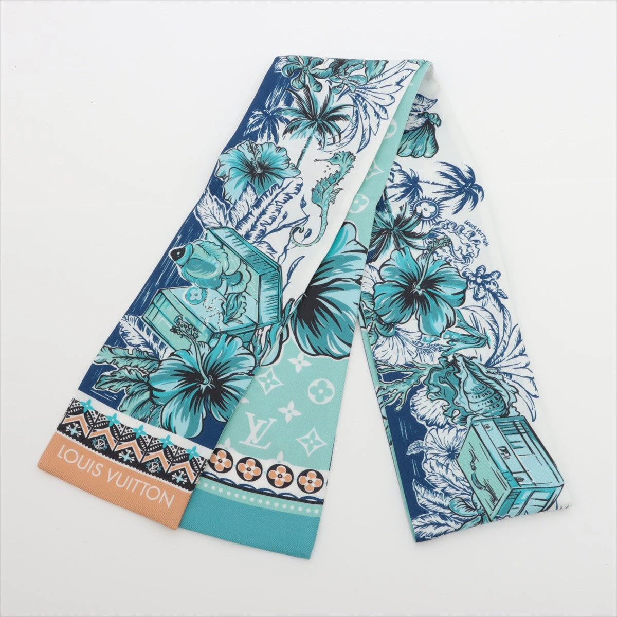 【新品タグ付】MADISONBLUE スカーフ シルク GRAFFITI PRINT SCARF | GOODS | MADISONBLUE