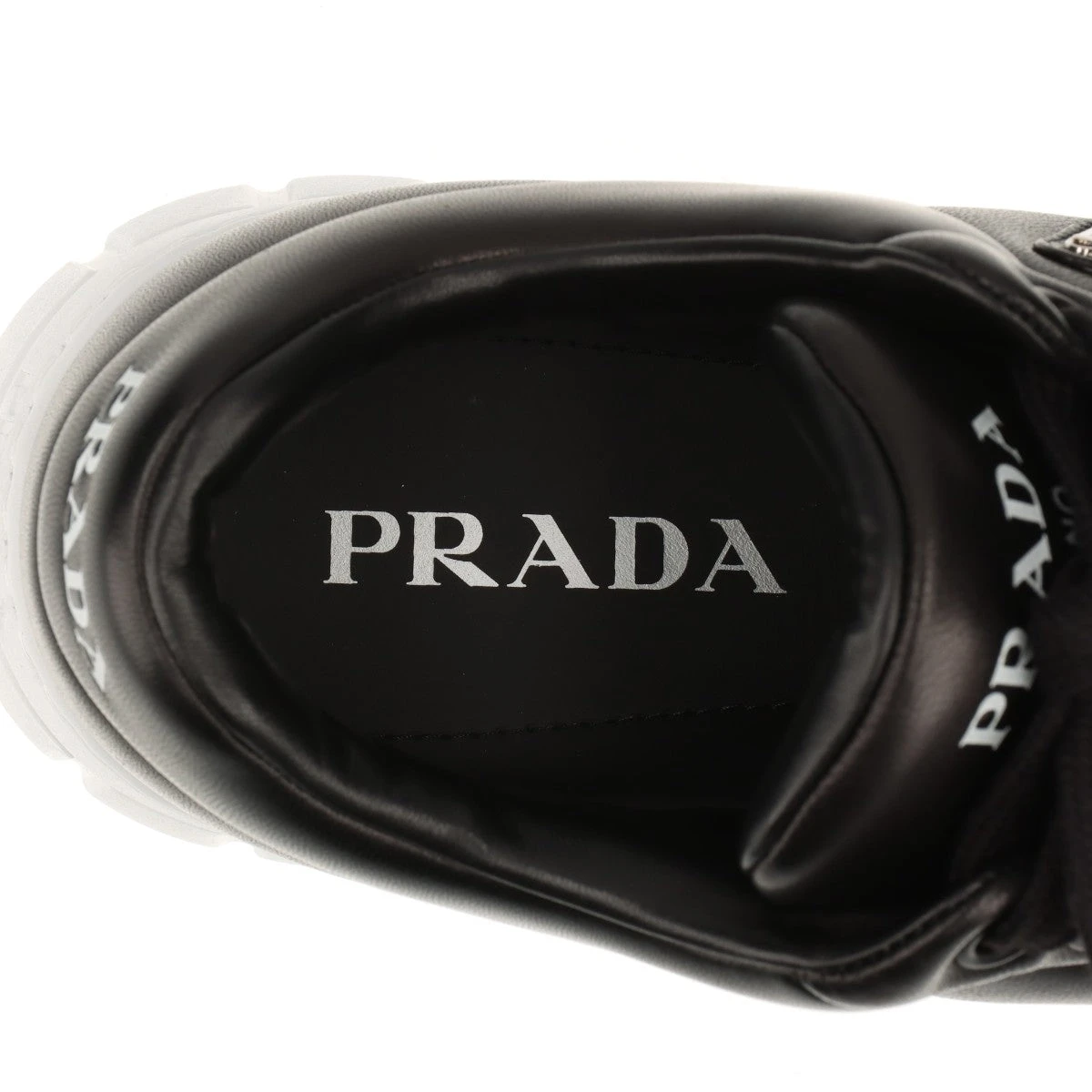 【PRADA】ナプラック レザー スニーカー ★ トライアングルロゴ プラダ トライアングルロゴ レザー スニーカー 6 ユニセックス