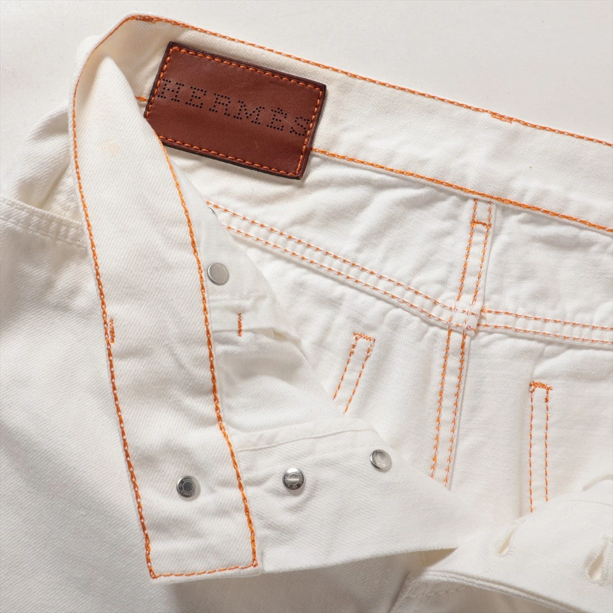 コレクション HERMES エルメス パンツ デニム ホワイト レディース エルメス コットン デニムパンツ 38 レディース ホワイト セリエボタン