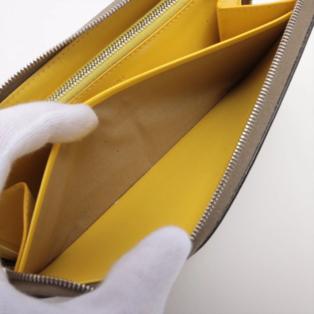 セリーヌ　オレンジ　コンパクトウォレット　ファスナー　ラウンドジップ セリーヌ オレンジ コンパクトウォレット ファスナー ラウンドジップ