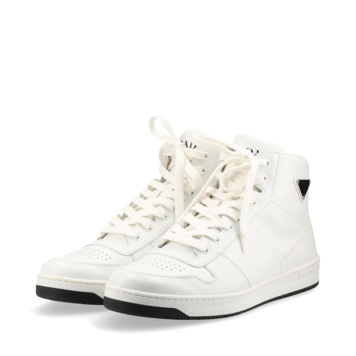 【PRADA】スニーカー 22.5 レザー トライアングルロゴ 現行モデル 白 PRADA】スニーカー 22.5 レザー トライアングルロゴ 現行モデル