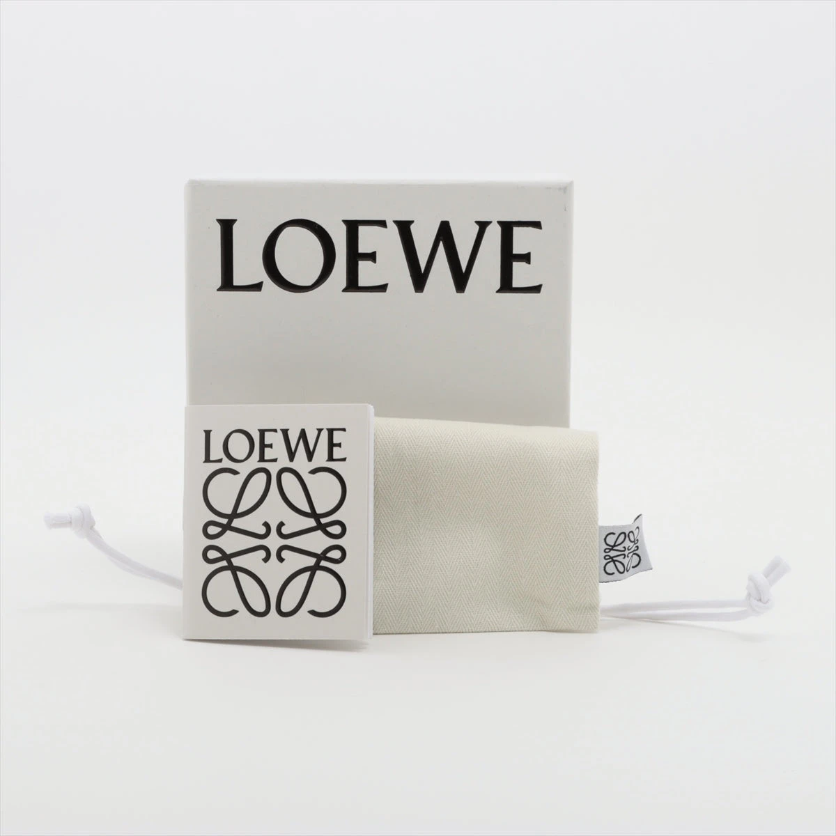 【未使用品】LOEWEアナグラム ビジネス カードホルダー　名刺入れ LOEWE】ソフトカーフ☆アナグラムビジネスカードホルダー 2色