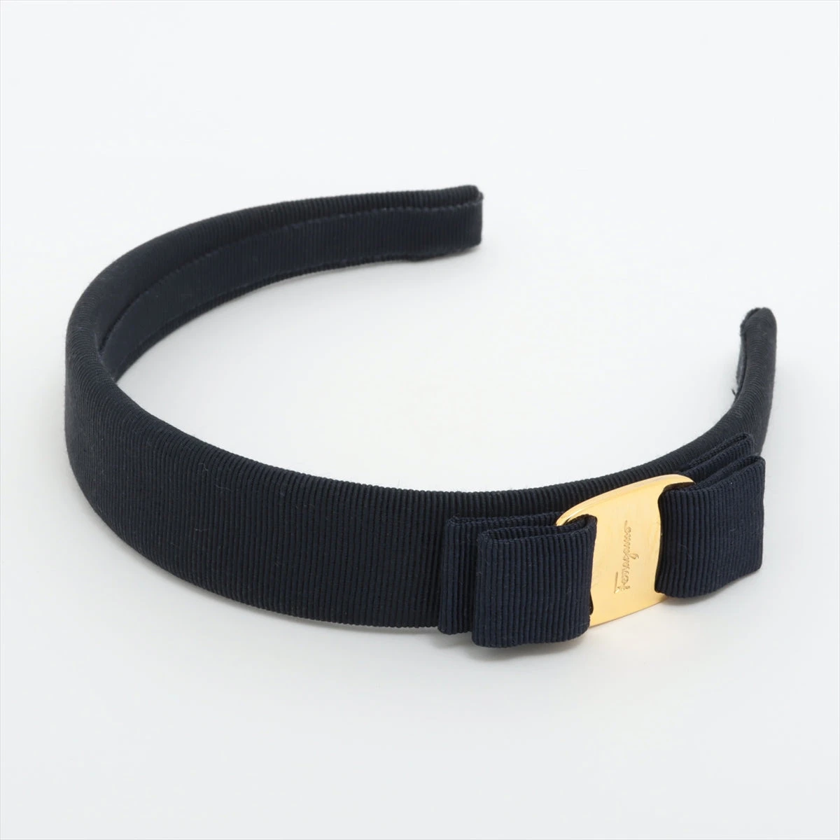 フェラガモ ヴァラリボン カチューシャ