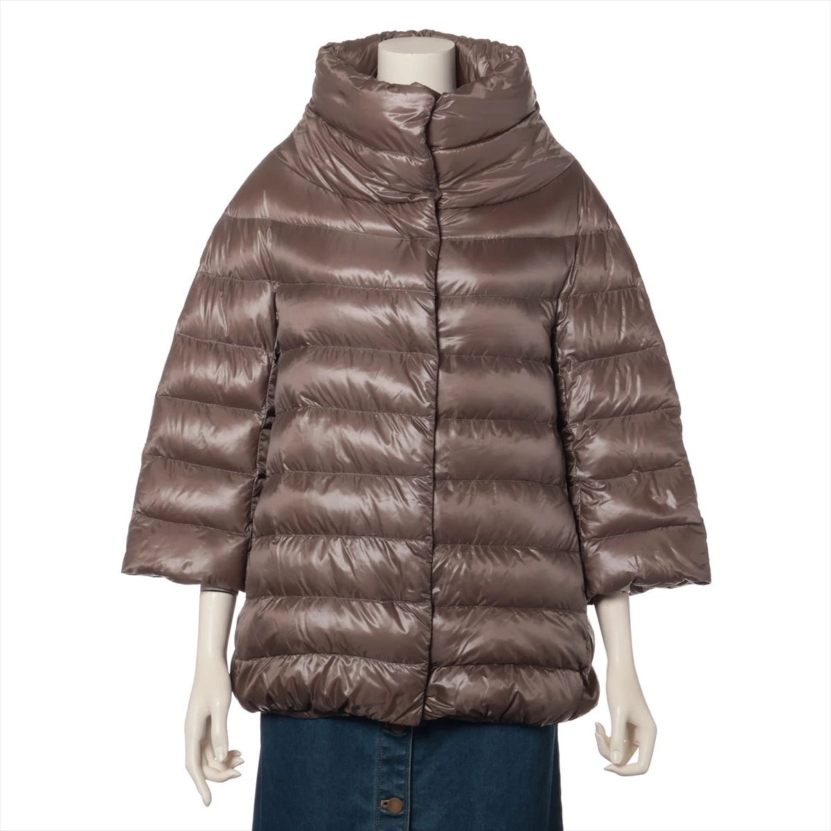 美品⭐︎HERNO⭐︎ヘルノ⭐︎グレイッシュブラウンダウン七分袖　サイズ42 ヘルノ ダウンジャケット 42 【公式通販】