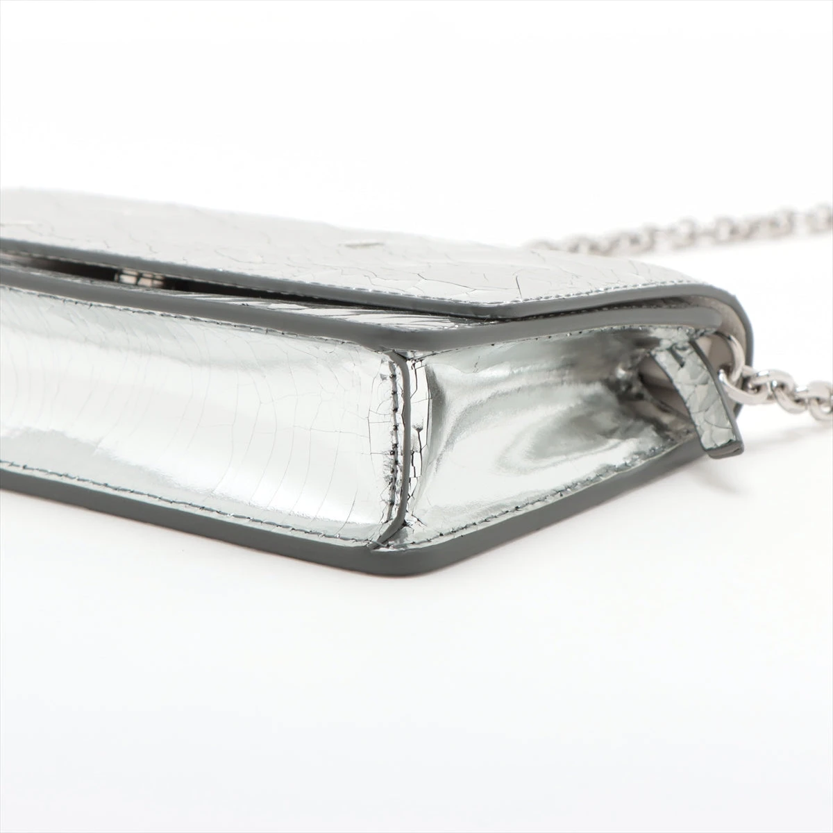 メゾンマルジェラ 4ステッチ パテントレザー チェーンウォレット