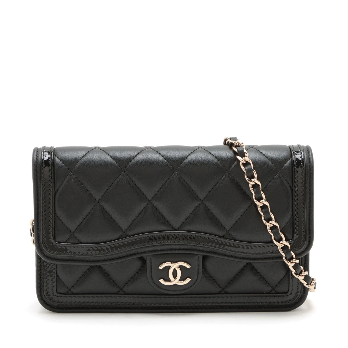 シャネル　ブラック マトラッセ 二つ折り財布　チェーンウォレット　ラムスキン CHANEL シャネル チェーンウォレット マトラッセ 二つ折り財布